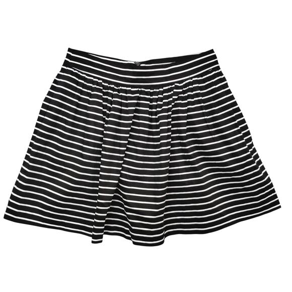 XXi Mini Skirt Size Medium Black and White Stripes Fitted Waist Zipper Closure - Picture 3 of 6